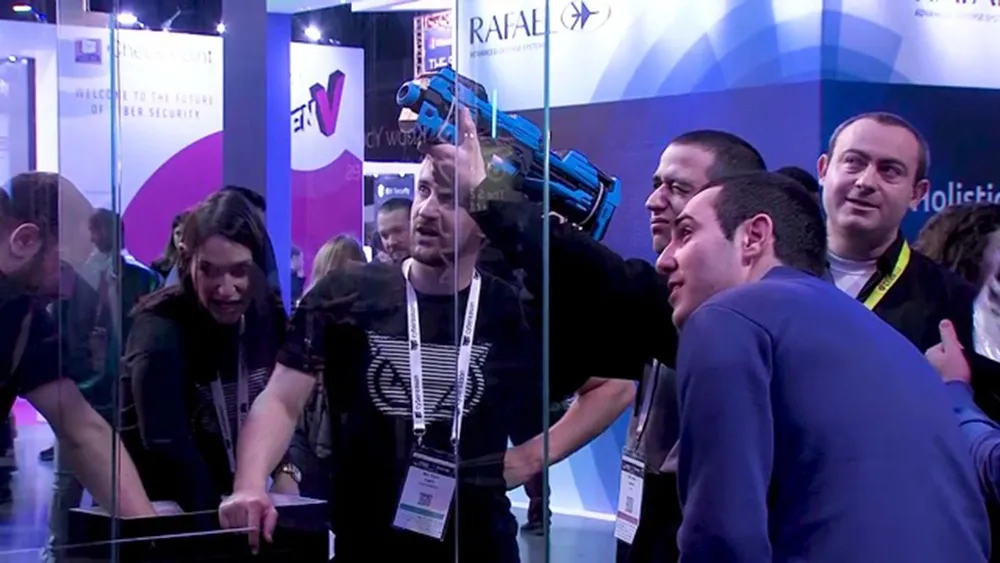 Hội nghị triển lãm an ninh mạng toàn cầu và Lễ hội đổi mới sáng tạo diễn ra tại Tel Aviv (Israel) hồi tháng 2 vừa qua Hội nghị triển lãm an ninh mạng toàn cầu và Lễ hội đổi mới sáng tạo diễn ra tại Tel Aviv (Israel) hồi tháng 2 vừa qua