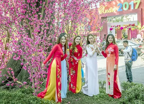 Chọn trang phục dân tộc chính là cách khéo léo để quảng bá, tôn vinh nét văn hóa truyền thống Chọn trang phục dân tộc chính là cách khéo léo để quảng bá, tôn vinh nét văn hóa truyền thống