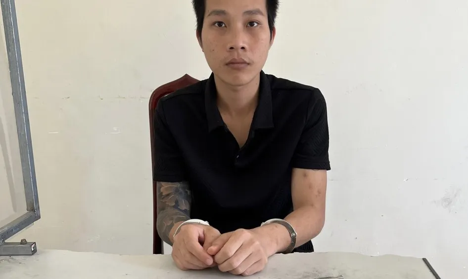 Lê Văn Vĩnh tại cơ quan công an. Ảnh: Công an Hà Tĩnh