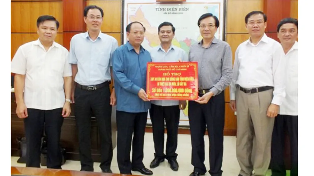 TPHCM “nhường cơm sẻ áo” giúp Điện Biên khắc phục hậu quả mưa lũ ảnh 1