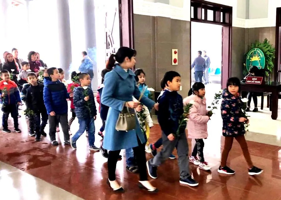 Bé Hải An 7 tuổi hiến tặng giác mạc: Ngọc sáng giữa đời ảnh 1