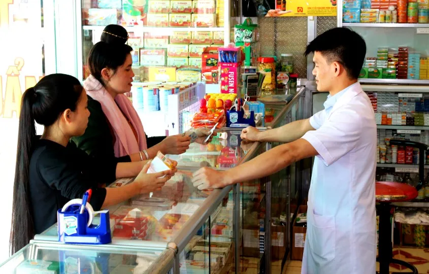 Bộ Y tế lên tiếng trước thông tin "mua thuốc cho trẻ phải trình CMND gây phiền hà" ảnh 1