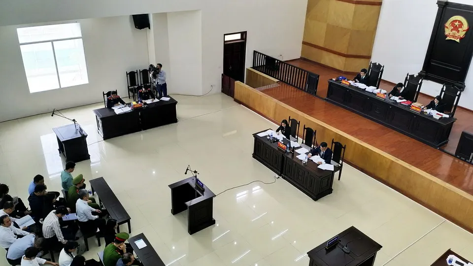 Xử phúc thẩm Hà Văn Thắm và đồng phạm gây thiệt hại gần 2.000 tỷ đồng ở OceanBank ảnh 2