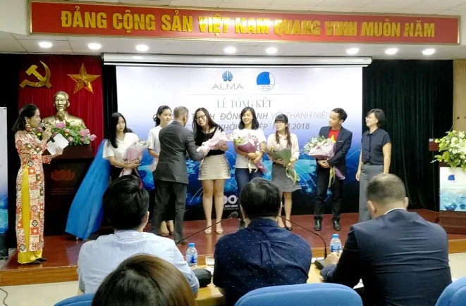 6 bạn trẻ có ý tưởng khởi nghiệp xuất sắc về phát triển thành phố thông minh sẽ trình bày và bảo vệ ý tưởng trước ban giám khảo