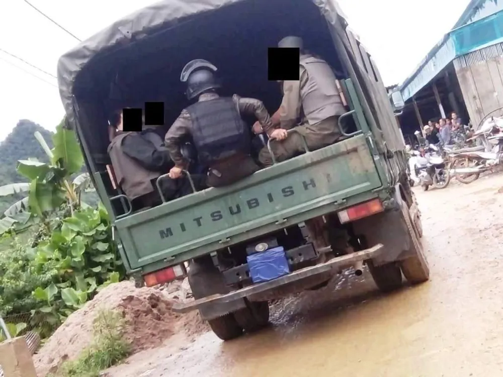 Xe bọc thép và hàng trăm đặc nhiệm tấn công hang ổ ma túy lớn nhất Sơn La  ảnh 4