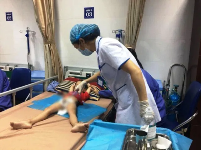 Nữ y sĩ làm hơn trăm trẻ mắc sùi mào gà bị đề nghị truy tố ảnh 2