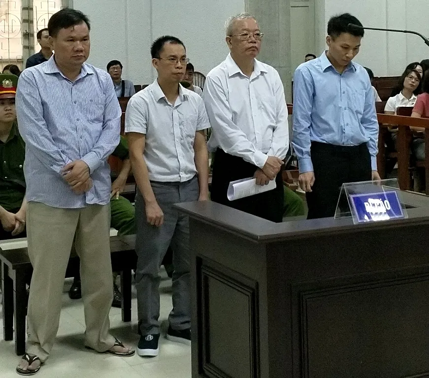 Xét xử vụ án tại PVTEX: Vừa gây thiệt hại, vừa ăn hối lộ ảnh 2