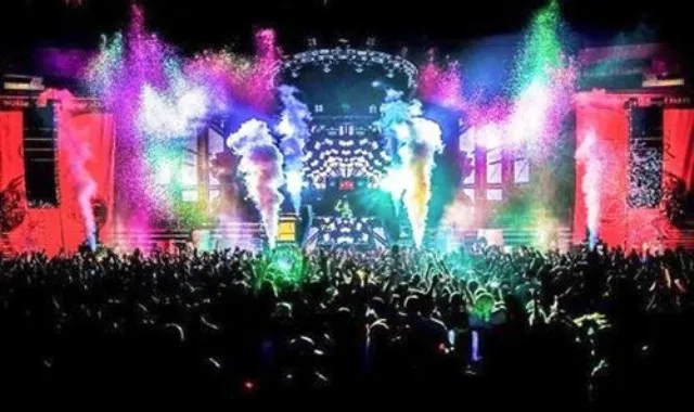 Kinh hoàng nhiều thanh niên nghi sốc ma túy đá, 7 người tử vong tại lễ hội âm nhạc ảnh 1