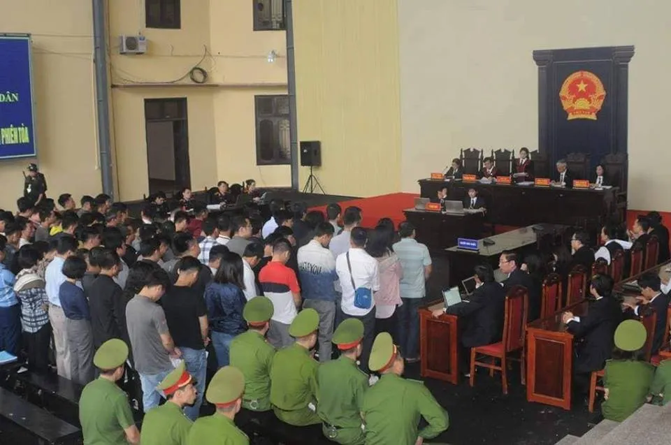 Bắt đầu xét xử ông Phan Văn Vĩnh và đồng phạm trong “đại án” đánh bạc hàng ngàn tỷ ảnh 9