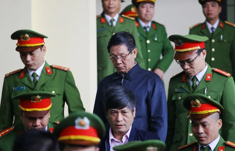 Tuyên án 2 cựu tướng công an: Không ngoại lệ trong phòng chống tội phạm ảnh 1