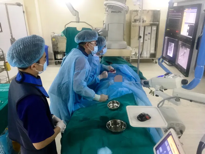 Đốt u gan bằng vi sóng  ảnh 1