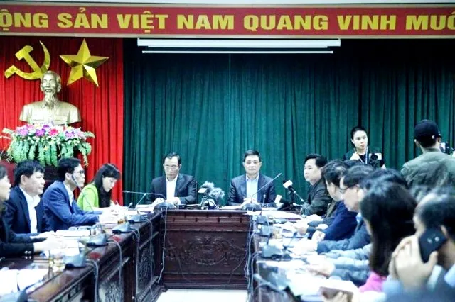 Lãnh đạo cục và lãnh đạo huyện đã nói gì tại cuộc họp báo vụ hàng trăm trẻ nhiễm sán heo? ảnh 1