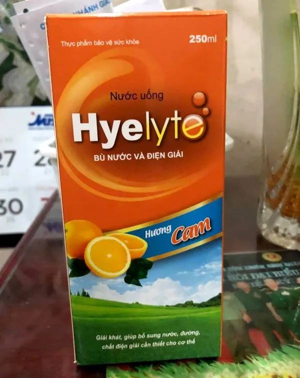 Bé 18 tháng tuổi suýt mất mạng vì uống Oresol là thực phẩm chức năng ảnh 1