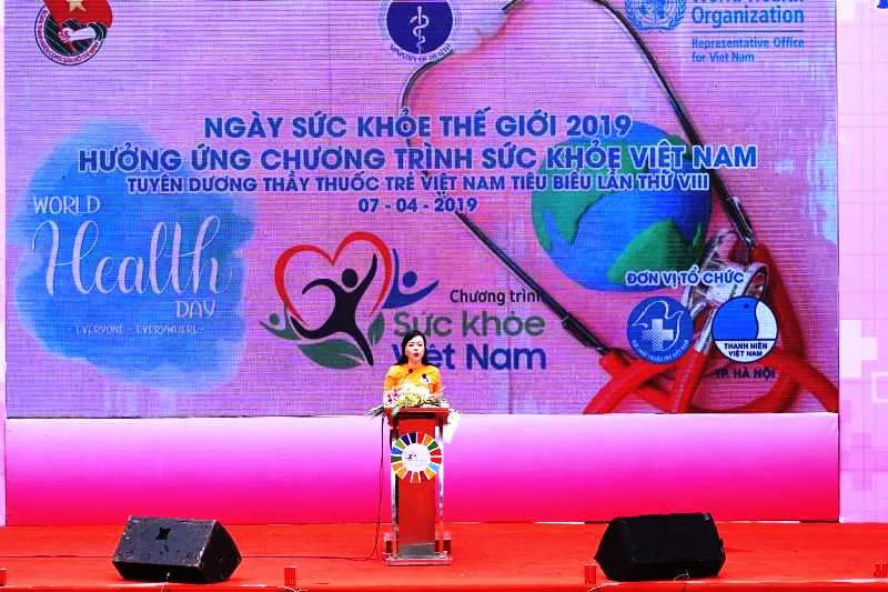 Bộ trưởng Bộ Y tế kêu gọi người dân chăm sóc sức khỏe ngay khi chưa bệnh ảnh 1