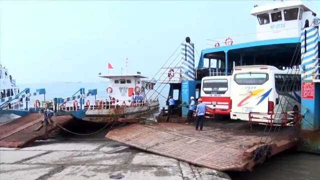 Bến phà Gót bán vé quay vòng trục lợi 60 triệu đồng mỗi ca ảnh 1
