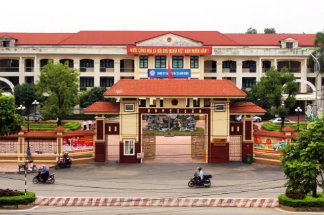 Tạm giữ 5 người trong đoàn thanh tra xây dựng nghi vòi tiền tỷ ảnh 1