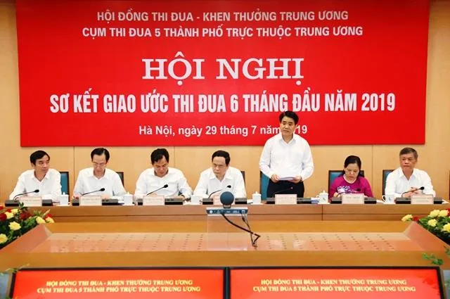 TPHCM dẫn đầu thu ngân sách, Hà Nội hút vốn nước ngoài nhiều nhất  ảnh 1