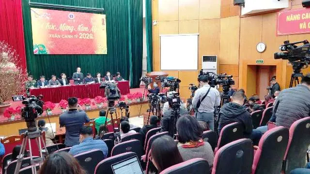 Không xét nghiệm ồ ạt nCoV, chỉ xét nghiệm người có sốt, ho từ vùng dịch về ảnh 1