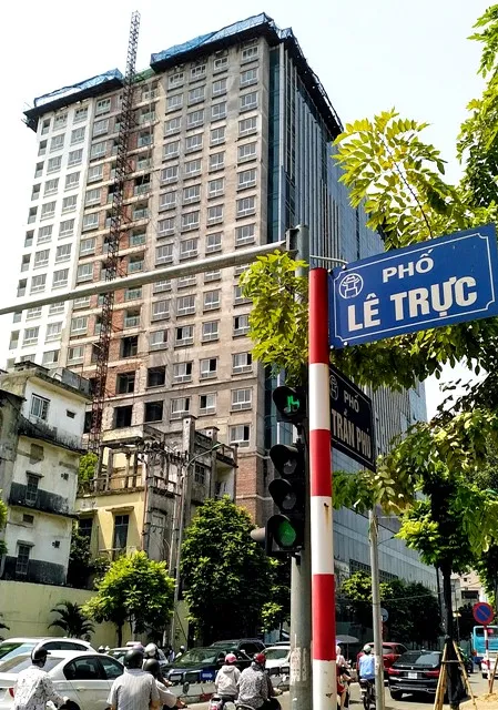 Xử lý công trình vi phạm 8B Lê Trực: Xem xét phương án nhờ quân đội ảnh 1