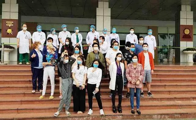 30 bệnh nhân Covid-19 khỏi bệnh  ảnh 1