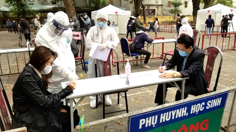 Hà Nội bắt đầu triển khai test nhanh Covid-19 trên diện rộng ảnh 3