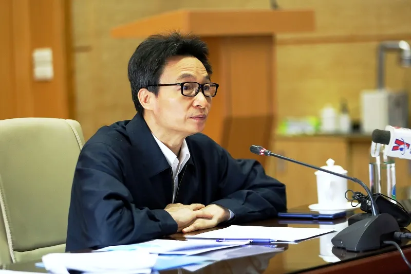 Dịch bệnh Covid-19 có thể bùng phát trở lại nếu nới lỏng ảnh 1