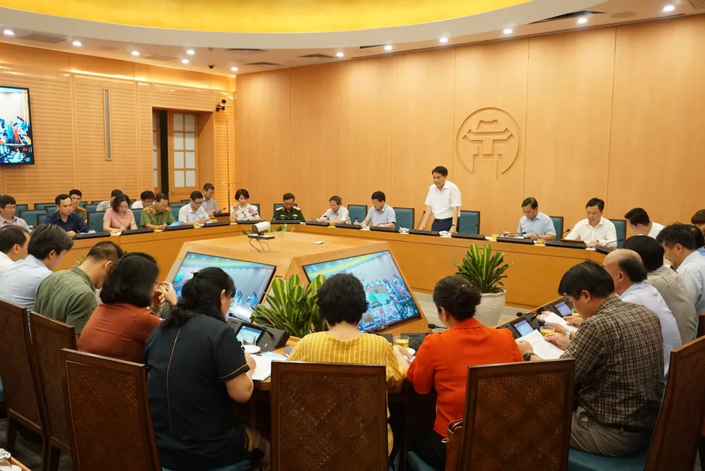 Thứ bảy (1-8), phải hoàn thành test nhanh hơn 21.000 người từ Đà Nẵng về Hà Nội ảnh 1