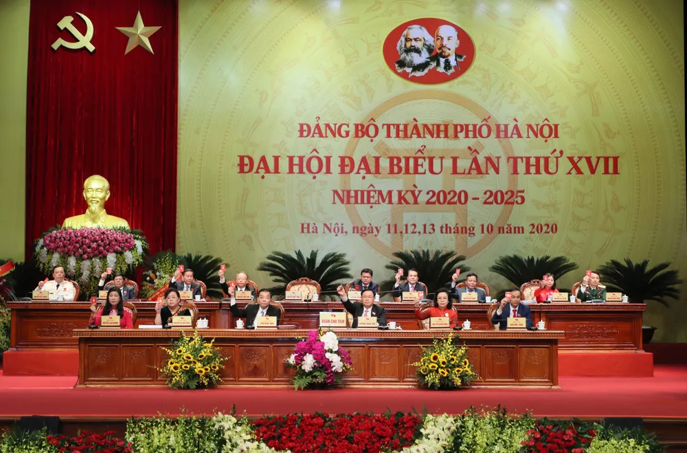 Bế mạc Đại hội Đảng bộ TP Hà Nội lần thứ XVII: yêu cầu người đứng đầu dám nghĩ, dám làm ảnh 4