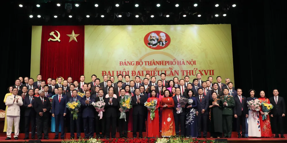 Bế mạc Đại hội Đảng bộ TP Hà Nội lần thứ XVII: yêu cầu người đứng đầu dám nghĩ, dám làm ảnh 3
