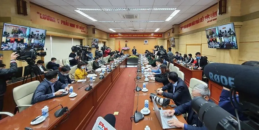 Phong tỏa TP Chí Linh, đóng cửa Sân bay Vân Đồn, cố gắng trong 10 ngày dập được dịch ảnh 2