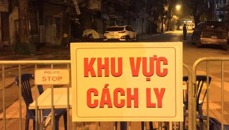 Hà Nội phong tỏa một tòa chung cư ở Times City do có người mắc Covid-19 ảnh 1