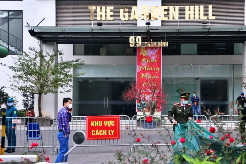 Thường trực Thành ủy Hà Nội: Xử nghiêm người trốn tránh khai báo, tăng tiền ăn cho người cách ly ảnh 1