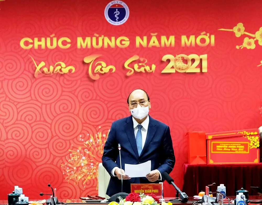 Thủ tướng Nguyễn Xuân Phúc: Ngành y tế không ngại gian khổ, hy sinh để ngăn ngừa dịch Covid-19 ảnh 1