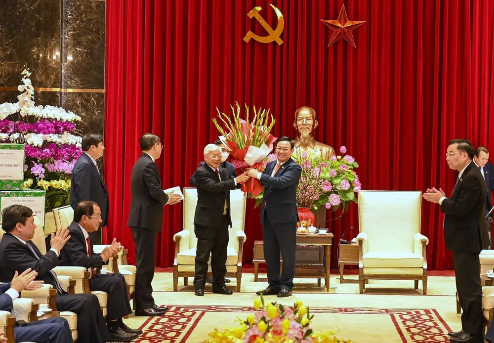 Tổng Bí thư, Chủ tịch nước Nguyễn Phú Trọng chúc tết Đảng bộ, chính quyền, nhân dân Thủ đô, dâng hương vua Lý Thái Tổ ảnh 1