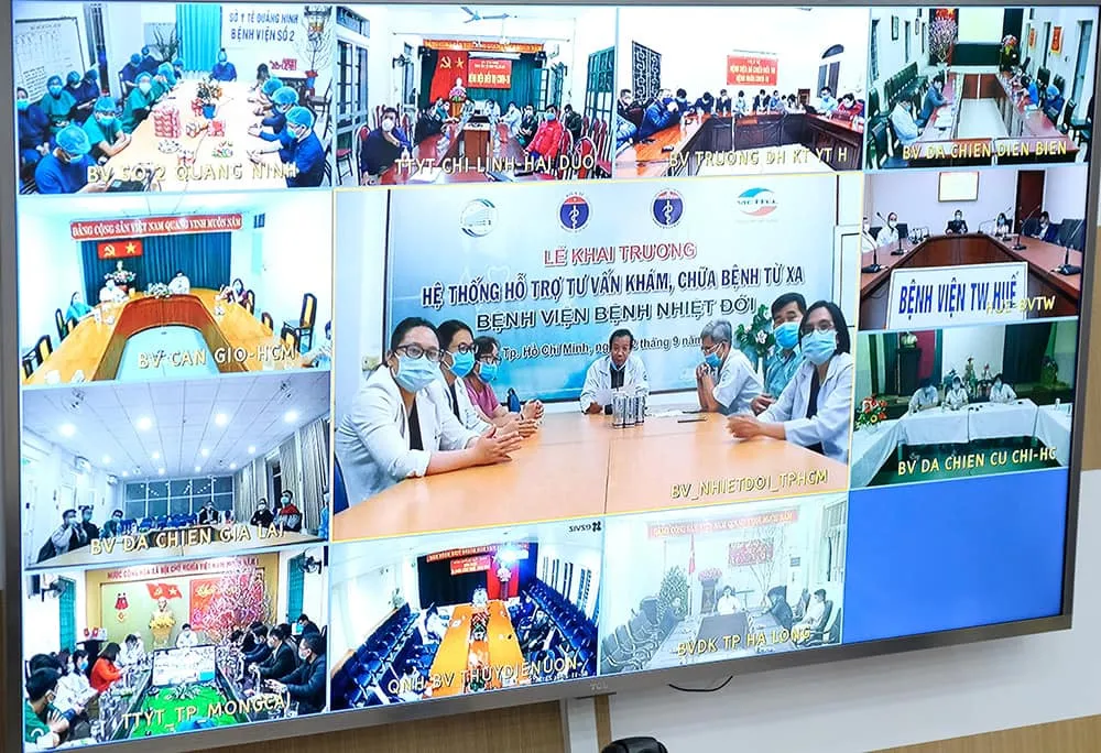 Giao thừa đặc biệt của Bộ trưởng Nguyễn Thanh Long và các y, bác sĩ điều trị bệnh nhân Covid-19 ảnh 5