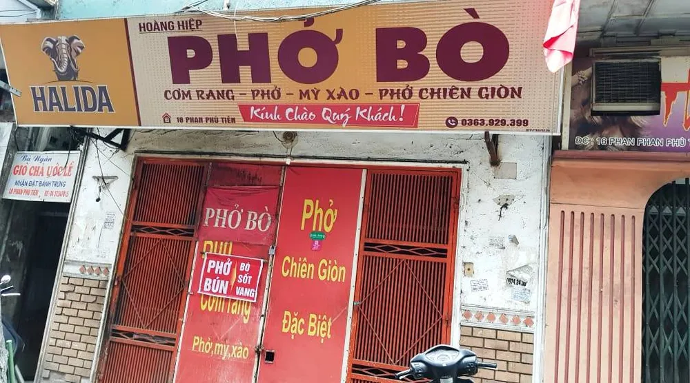 Hà Nội vắng lặng như giãn cách xã hội ảnh 3