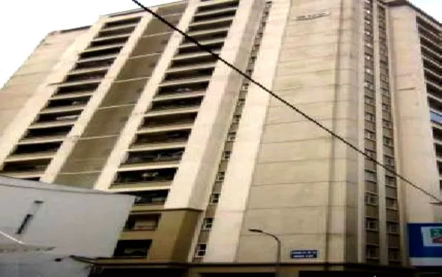 Điều tra vụ một người giúp việc rơi từ tầng 11 chung cư ảnh 1