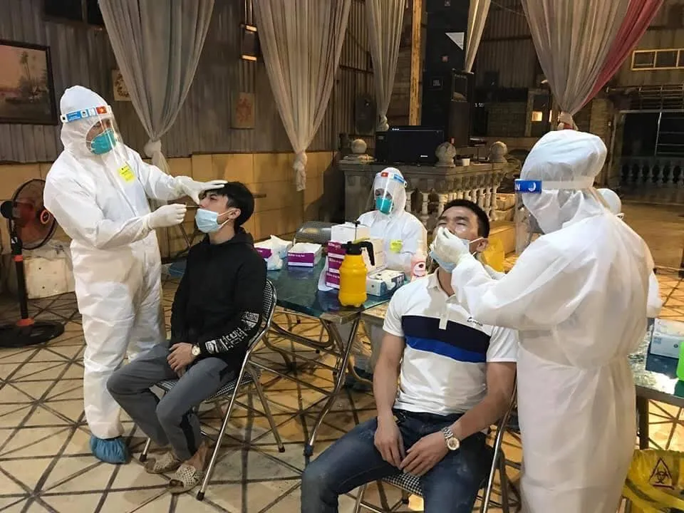 Trưa 12-5, cả nước thêm 19 ca mắc Covid-19 tại các khu cách ly, phong tỏa ảnh 2