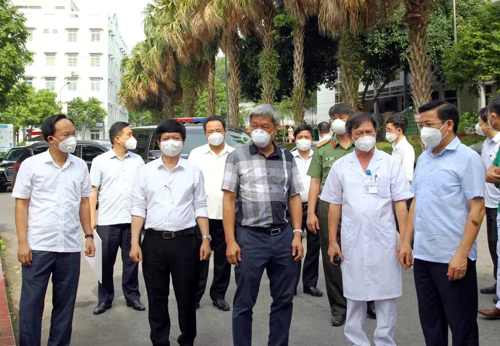 Điều gấp máy phát điện và lắp điều hòa tại Bệnh viện Phổi tỉnh Bắc Giang ảnh 1