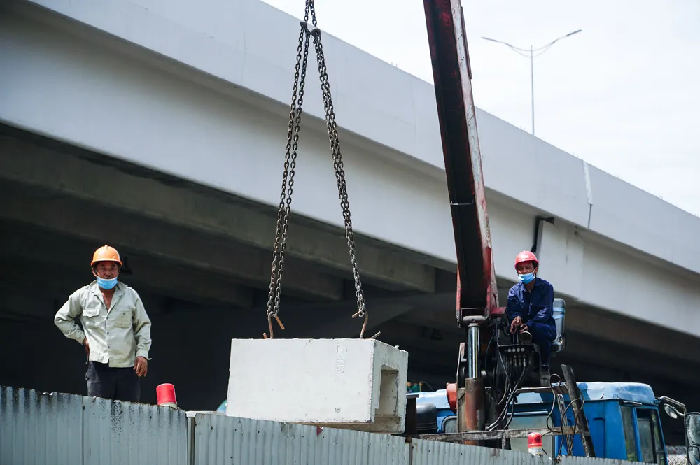 Vật vã với nắng nóng gay gắt  ảnh 2