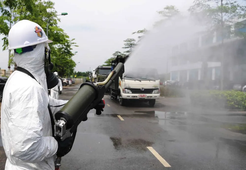 Sáng 3-7, cả nước có 239 ca mắc Covid-19, TPHCM 215 ca ảnh 1