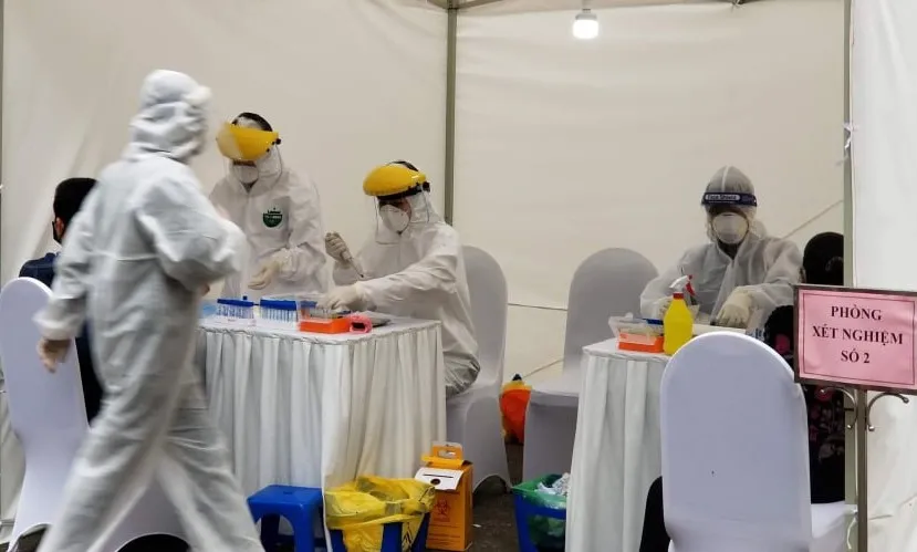 Sáng 27-7, Hà Nội phát hiện thêm 13 ca dương tính SARS-CoV-2 ở cộng đồng ảnh 1