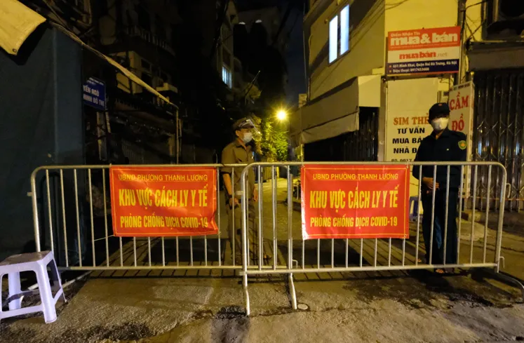 Sáng 2-8, Hà Nội có 38 ca mắc tại cộng đồng, trong đó 1 ca bệnh tử vong tại Bệnh viện Tim ảnh 1