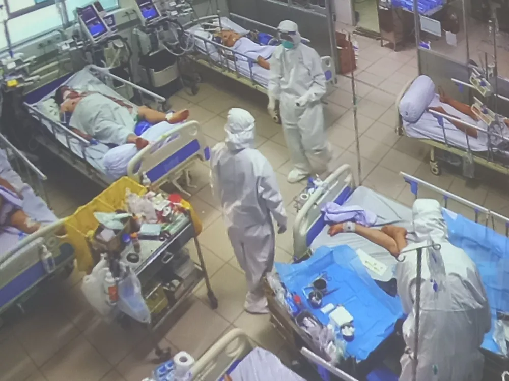 Ngày 17-8, cả nước thêm 9.605 ca mắc Covid-19, có 4.465 ca trong cộng đồng ảnh 1