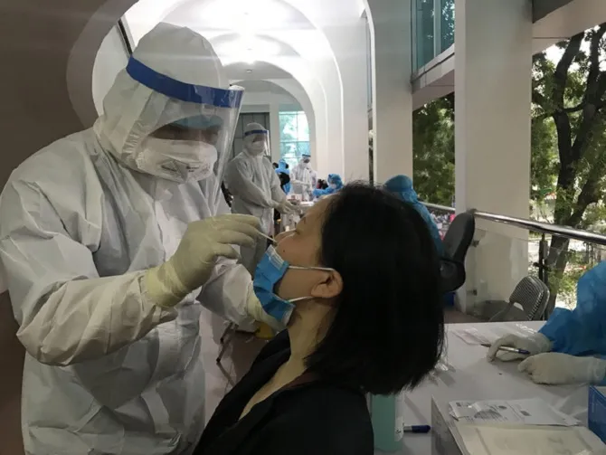 Ngày 8-9, thêm 7.851 ca mắc Covid-19 trong cộng đồng và gần 14.000 người khỏi bệnh ảnh 1