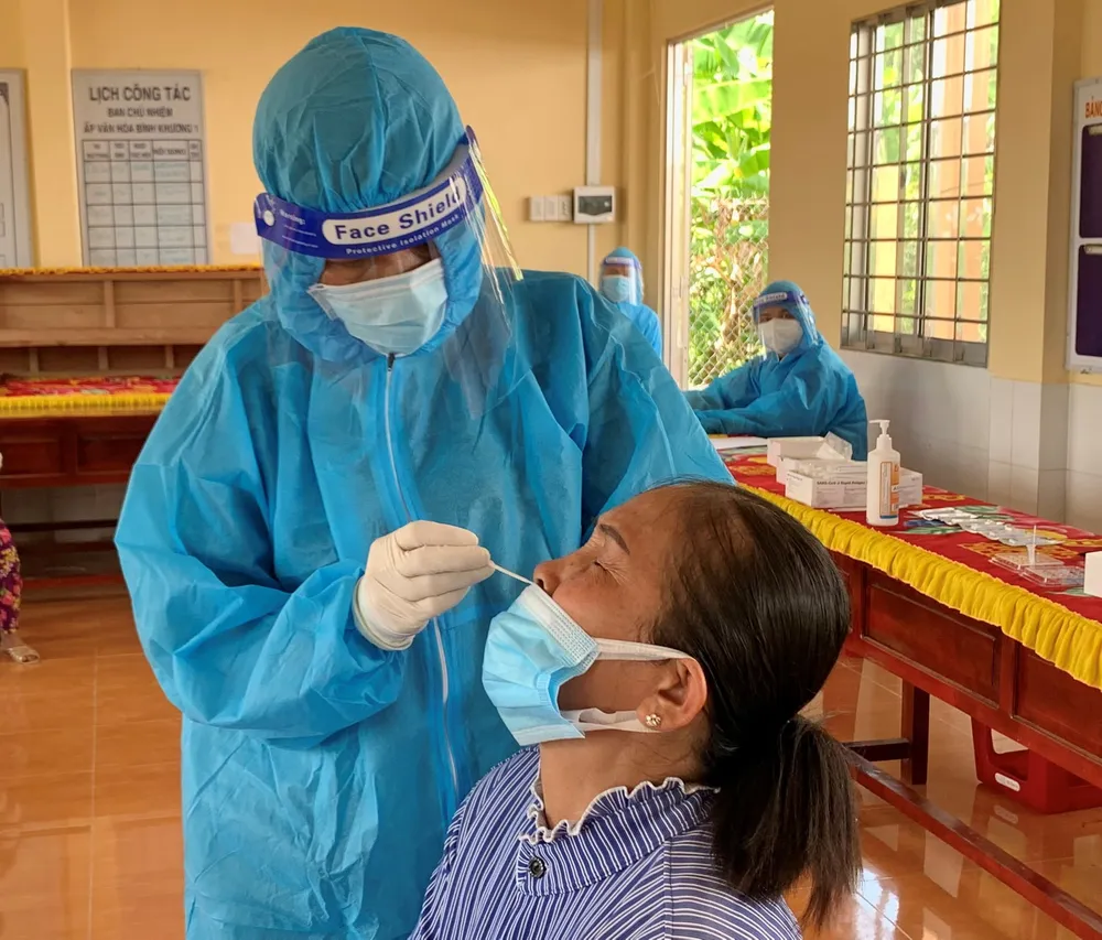 Giải thích mới nhất của Bộ Y tế về giá xét nghiệm Covid-19 ở mức cao ảnh 2