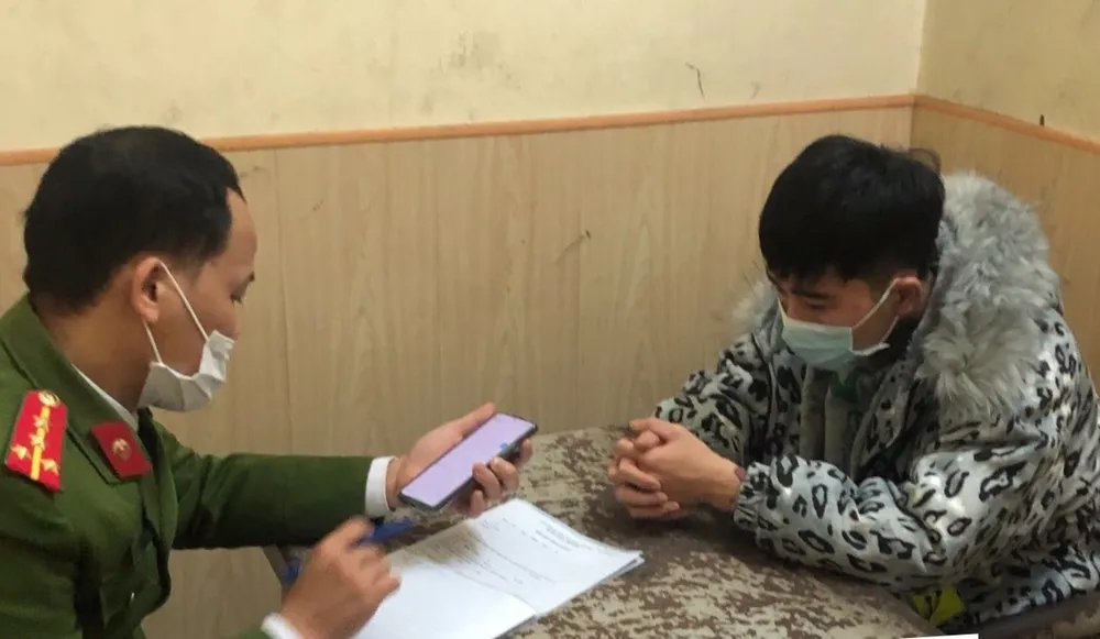 Tóm gọn đối tượng cướp 3 tỷ đồng ở ngân hàng, thu giữ 2 khẩu súng ảnh 1