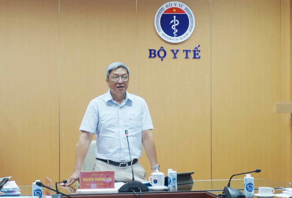 Gần 63.000 người mắc sốt xuất huyết, ca nặng tăng nhanh, trẻ em tử vong nhiều  ảnh 2