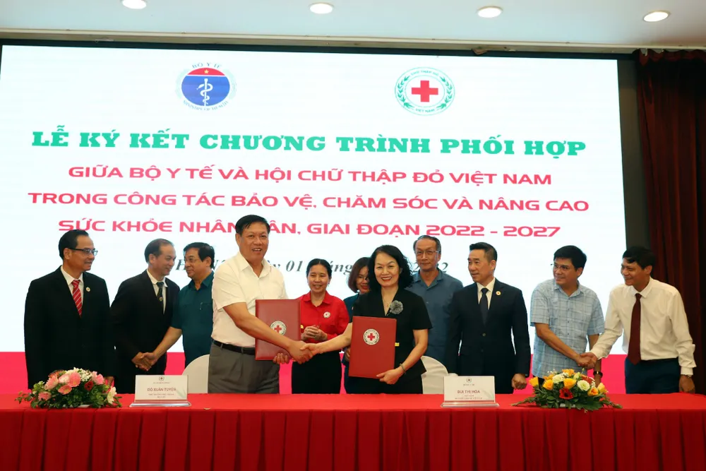 Phối hợp tạo hệ sinh thái chăm sóc người nghèo, người yếu thế ảnh 1