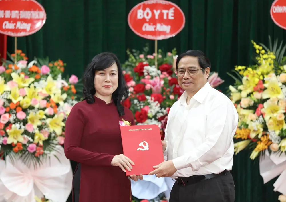 Chỉ định đồng chí Đào Hồng Lan giữ chức Bí thư Ban cán sự Đảng và quyền Bộ trưởng Bộ Y tế ảnh 1